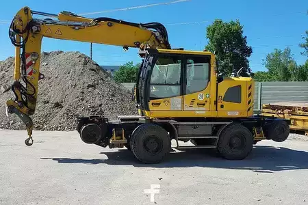 Mobiele graafmachines 2019 Liebherr A 922 Rail Litronic (1)