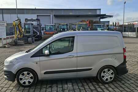 Övrigt 2017 Ford Transit Courier (4)