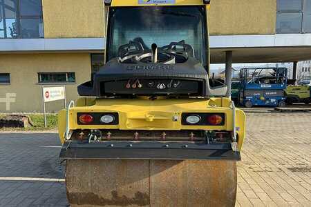 BOMAG BW 174 APO-4v