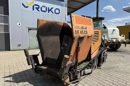 Pavimentadora de rodas 2010 Dynapac DF 45 CS (8)