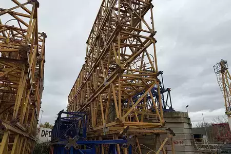 Obendrehkran 2007 Liebherr 140 EC-H 6 Litronic (5)