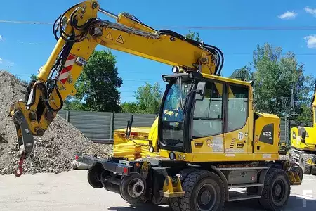 Mobiele graafmachines 2019 Liebherr A 922 Rail Litronic (1)
