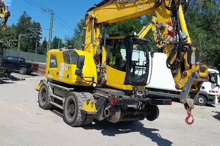 Mobiele graafmachines 2019 Liebherr A 922 Rail Litronic (2)