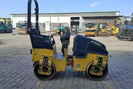 Tandemruller 2021 BOMAG BW 90 AD-5 (5)