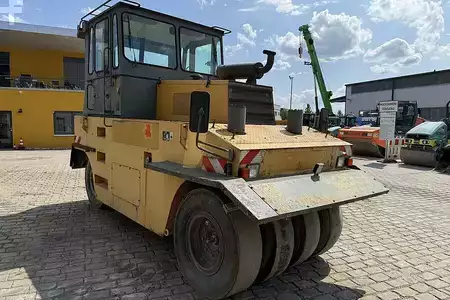 Válce s gumovými koly 2002 Hamm GRW 15 (6)