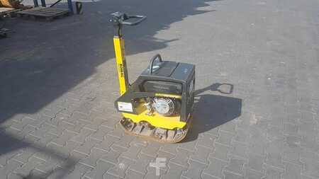 Autres 2020 BOMAG 25/50 (1)