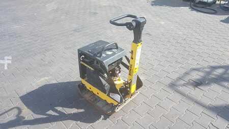 Autres 2020 BOMAG 25/50 (4)