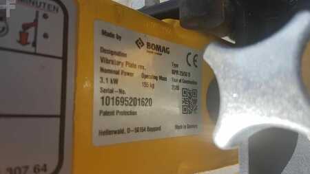 Autres 2020 BOMAG 25/50 (5)