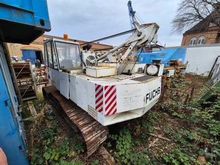 Dźwigi gąsienicowe 1982 Terex Fuchs F118R (1)
