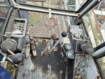 Dźwigi gąsienicowe 1982 Terex Fuchs F118R (5)