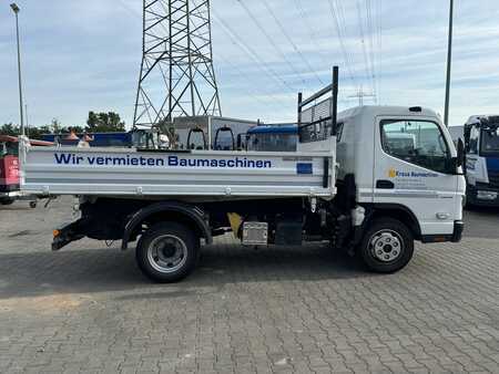 Mitsubishi Fuso Canter 7C18