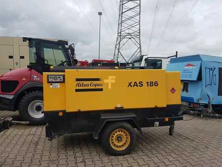 Kompresor 2002 Atlas Copco XAS 186 (1)