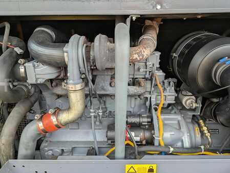 Kompresor 2009 Atlas Copco XRYS 557 CD (2)