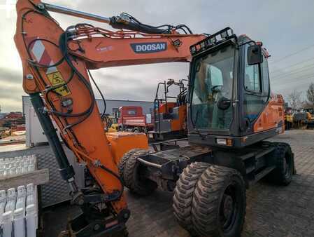 Wheel Excavators 2019 Doosan DX 165 W (1)