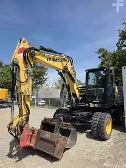 Escavatori gommati 2017 Yanmar B95W (1)