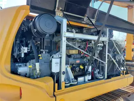 Kedjegraver 2015 Liebherr R 914Compact (7)