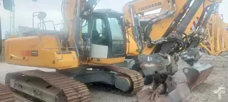 Korečková rýpadla 2019 Liebherr R 922 Litr. (1)