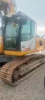 Korečková rýpadla 2019 Liebherr R 922 Litr. (2)