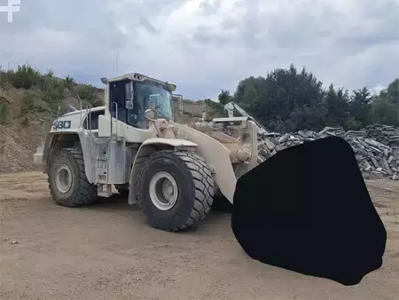 Kerekes rakodó 2021 Liebherr L 580 XPower (2)