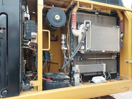 Rupsgraafmachines 2017 Caterpillar 323F (10)