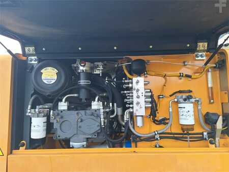 Korečková rýpadla 2019 Liebherr R 926 LC MU (11)