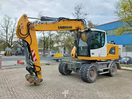 Mobilní bagry 2023 Liebherr A 918 Litronic G6.0-D (1)