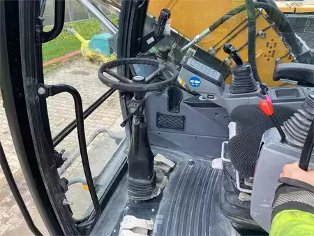 Mobilní bagry 2023 Liebherr A 918 Compact G6.0-D Litronic (5)