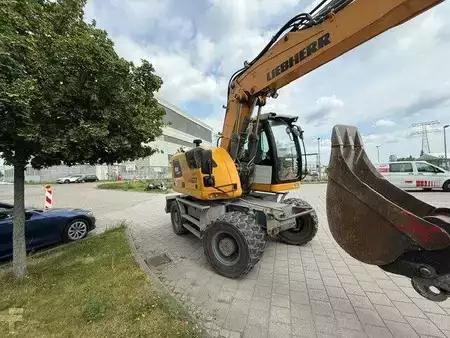 Mobil grävmaskin 2015 Liebherr A 918 Compact (2)