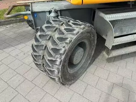 Mobil grävmaskin 2015 Liebherr A 918 Compact (9)