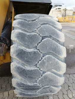 Chargeuse sur pneus 2020 Caterpillar 972MXE (9)