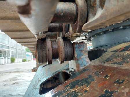 Escavadora de rastos 2013 Hitachi ZX 210LC (11)