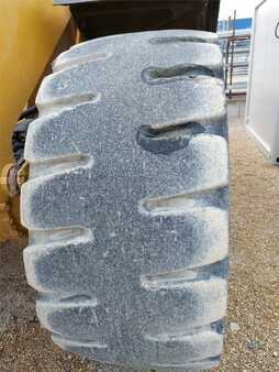 Chargeuse sur pneus 2020 Caterpillar 972MXE (9)