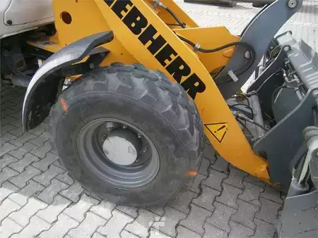Kerekes rakodó 2019 Liebherr L 506Compact (9)