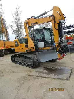 Korečková rýpadla 2026 Liebherr R 914 Compact G6.1-D (2)