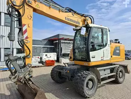Mobilní bagry 2023 Liebherr A 920 Litronic G6.0-D (1)