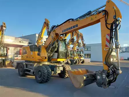 Mobilní bagry 2023 Liebherr A 918 Compact G6.0-D Litronic (2)