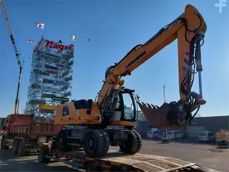 Mobilní bagry 2023 Liebherr A 918 Litronic G6.0-D (1)