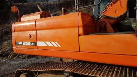 Rupsgraafmachines 2016 New Holland Construction E260 CSRNLC (9)