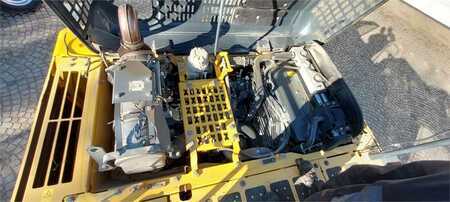 Hydraulic Excavators 2014 Komatsu PC210LCi-10 (14)
