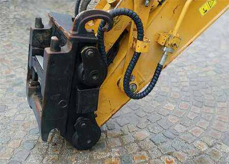 Escavadora de rastos 2016 Caterpillar 326F (10)