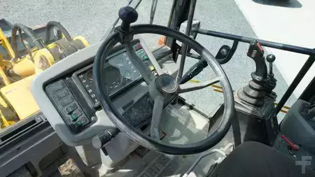 Kolové nakladače 2000 Kramer Allrad 303 520 Radlader Gabel Schaufel (7)
