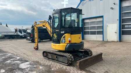 Komatsu PC35MR-3 PC35MR Minibagger 3740 Kg ab 469€ mtl.