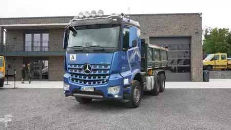 Autres 2018 Mercedes-Benz Arocs 2642 Kipper Dreiseitenkipper Klima 6x4 (1)