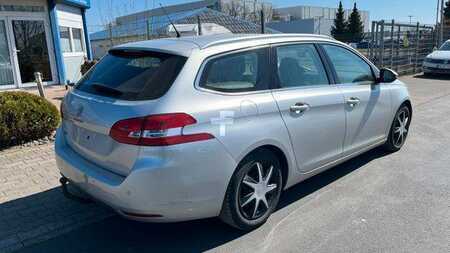 Autres 2017 Peugeot 308 SW Allure 8-Fach Bereift Kopfdichtungsschade (2)