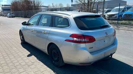 Autres 2017 Peugeot 308 SW Allure 8-Fach Bereift Kopfdichtungsschade (3)