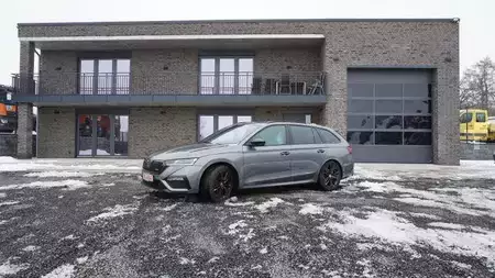 Övrigt 2023 Skoda Octavia Combi RS LED AFS HeadUp Display (1)