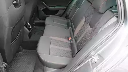 Övrigt 2023 Skoda Octavia Combi RS LED AFS HeadUp Display (17)