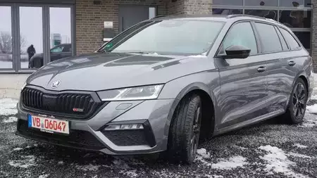 Övrigt 2023 Skoda Octavia Combi RS LED AFS HeadUp Display (2)