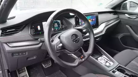 Övrigt 2023 Skoda Octavia Combi RS LED AFS HeadUp Display (8)