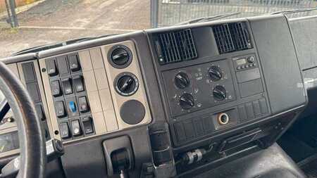 MAN 35.463 Abschleppwagen Kran LKW Berger Wilk WR25